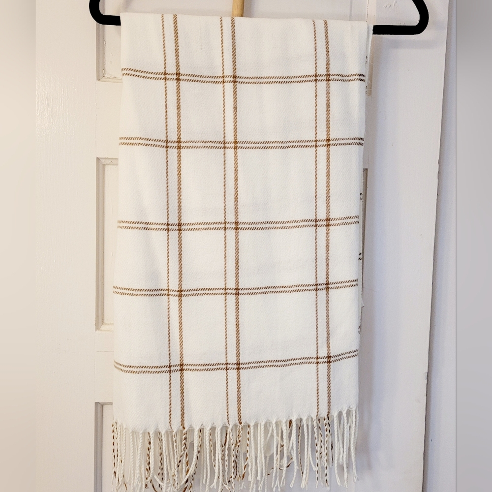 Loft Outlet Acrylic Wrap Scarf White And Tan Checkered With Long Fringe 77" NWT